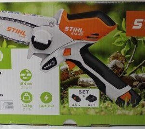 STIHL GTA 26 PRUNER CHAINSAW W/CARRYING CASE,BATTERY AND CHARGER.