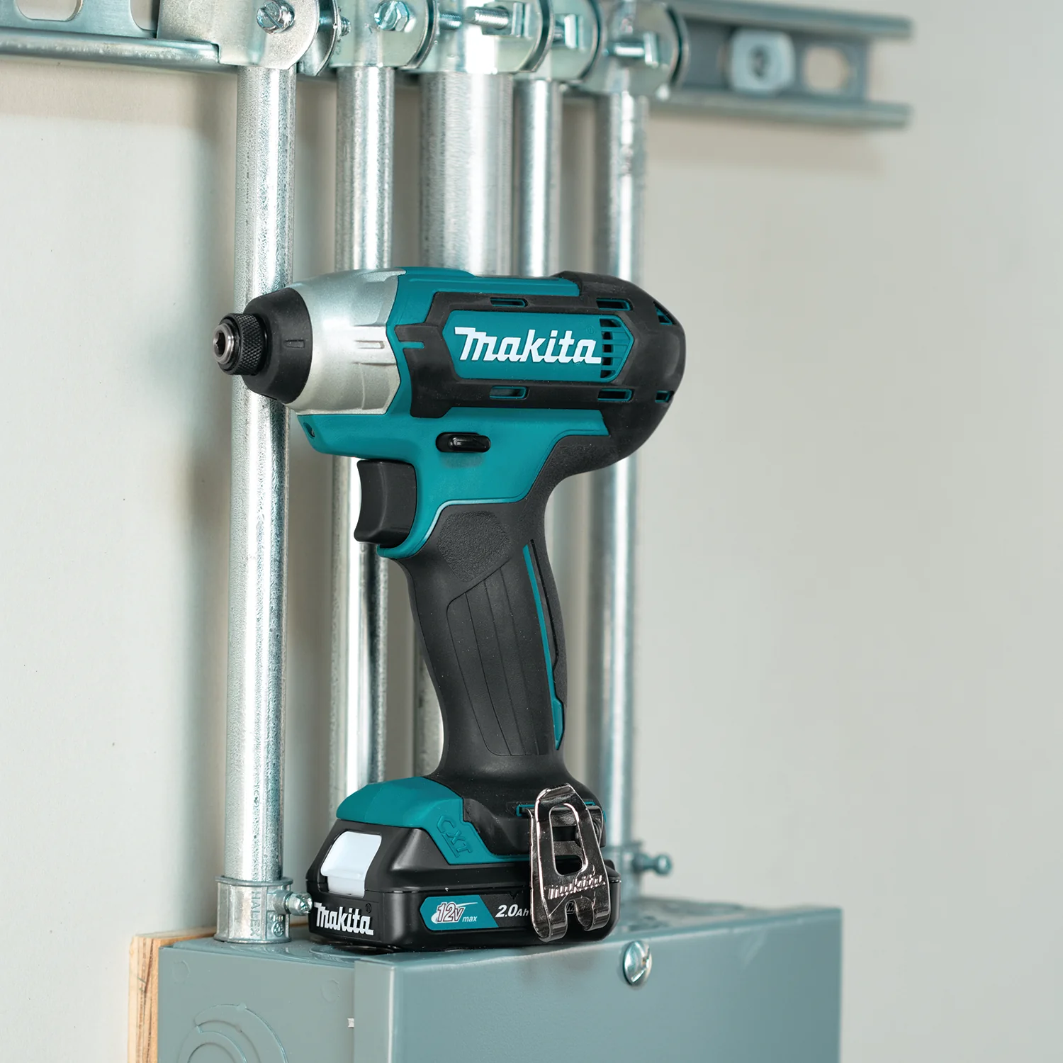Makita 12 Volt CXT Cordless Impact Driver Kit (2.0Ah) Factory Serviced – Bild 5